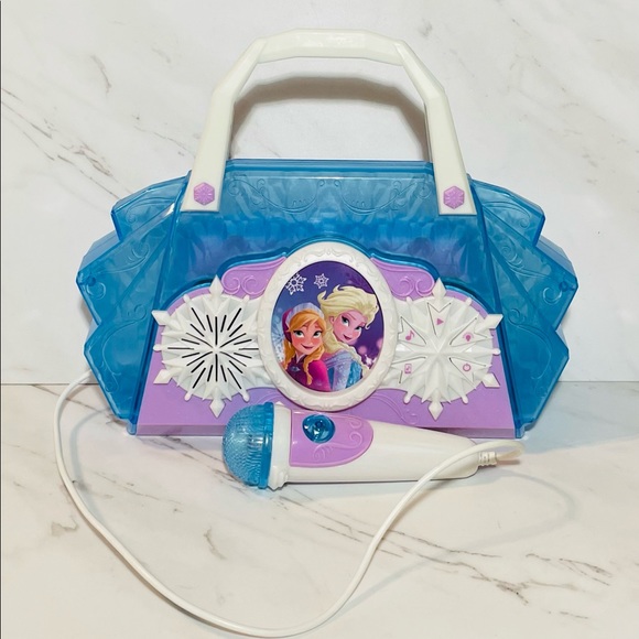 Disney Toys Disney Frozen Ii Elsa Karaoke Boombox Microphone